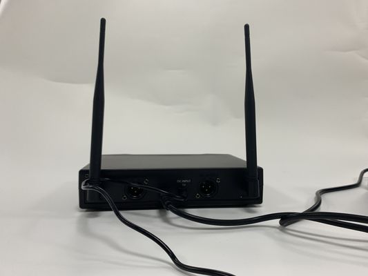 Professional PA Speaker Volume Control ระบบไมโครโฟนไร้สาย UHF พร้อมลำโพง Bluetooth